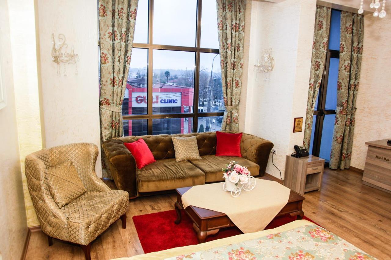 Iberia Palace Hotel Zugdidi Exteriör bild